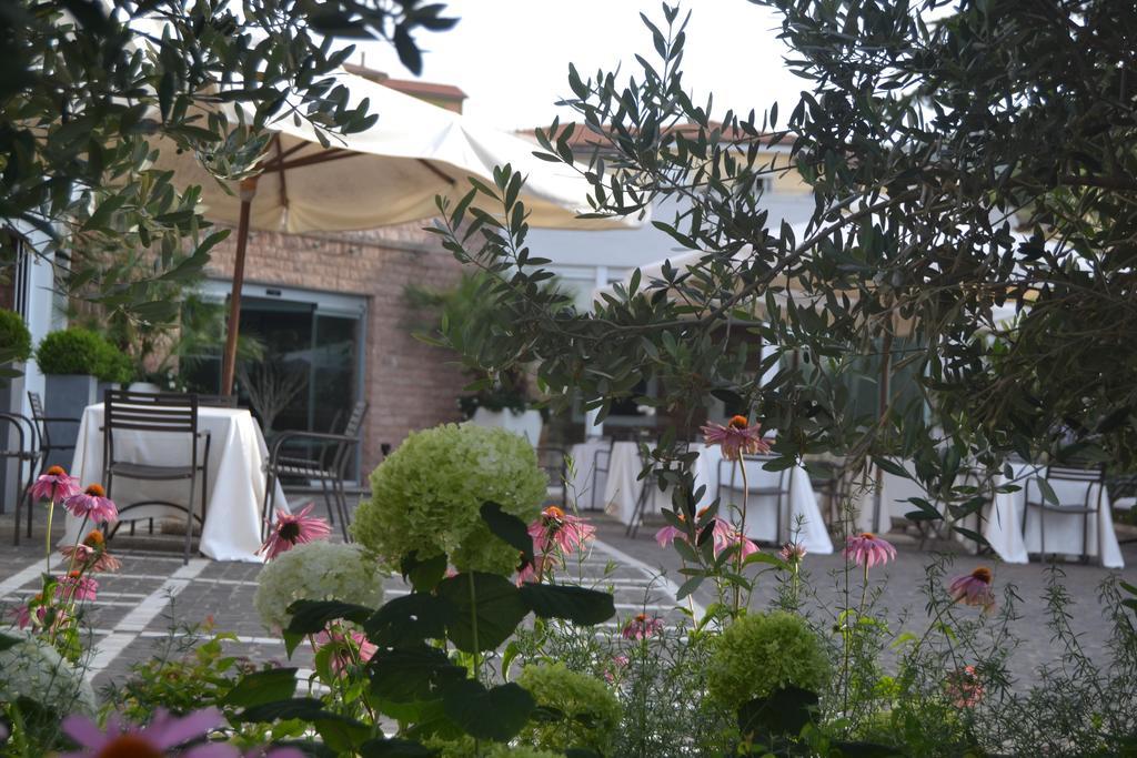 Albergo La Pace Segni Exterior photo